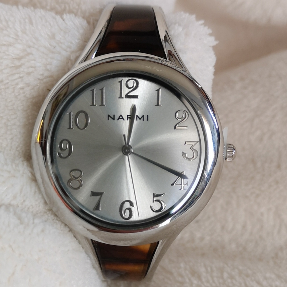 NARMI Tortoise Silver Round Face Bangle Cuff Classic Watch